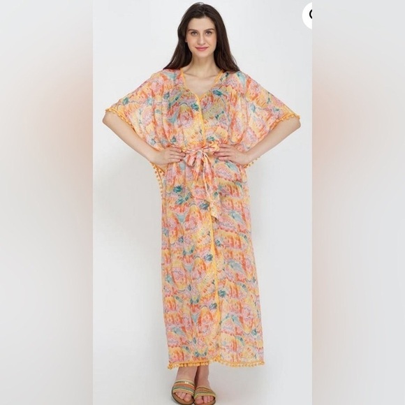 American & Beyond Beach Cover-up - Picture 8 of 9